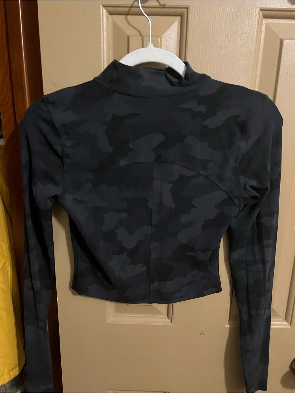 Women's Black Lululemon Camo Long-Sleeve Mock Neck Top